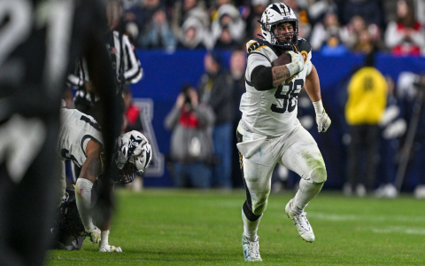 Ever wondered about the lowest score NFL game? Get the details!