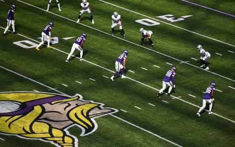 Does the clock stop out of bounds NFL? Find out how it really works now!