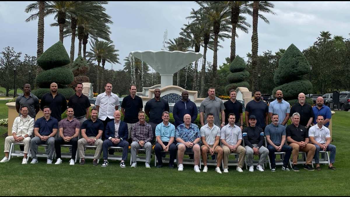 Check Out the NFL Coaches Picture 2024 - Team Photos!