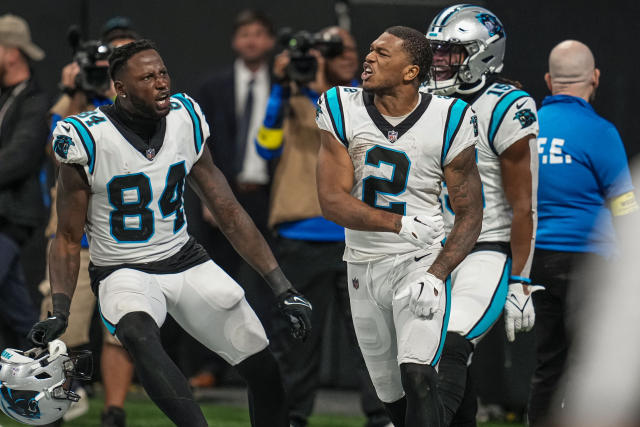 NFL Helmet Comes Off Rule: Easy Guide to the Rulebook!