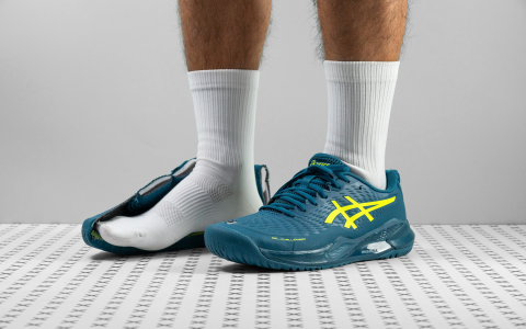 What Tennis Shoes Does Djokovic Wear? Discover the Brand He Relies On!