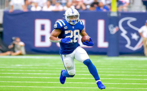 Top 10 Players Fantasy Football: Expert Picks to Help You Crush the Competition!