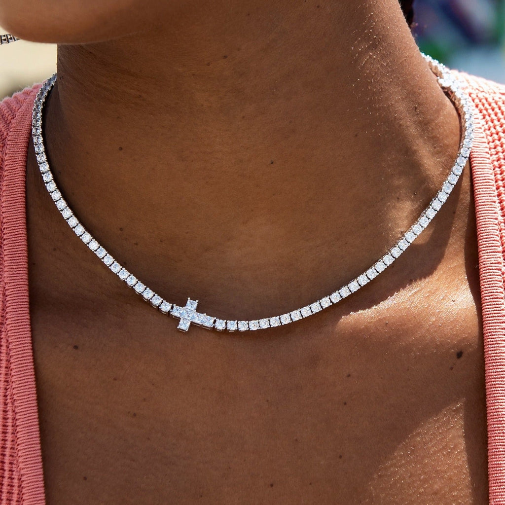 Tennis Chain With Cross for Women: Get the Perfect Look!