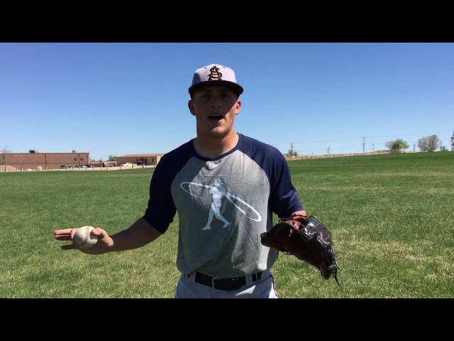 Baseball outfielders training drills. Try these drills to improve your outfield play!