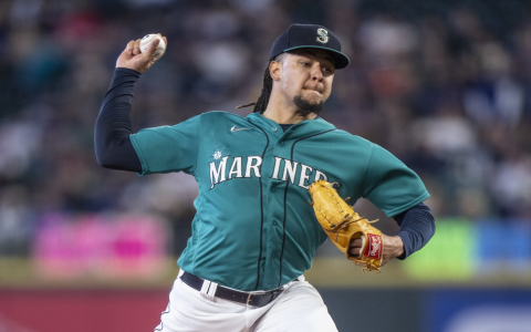 Fantasy Baseball Best Pitchers: Dominate Your League with These Top-Tier Arms!