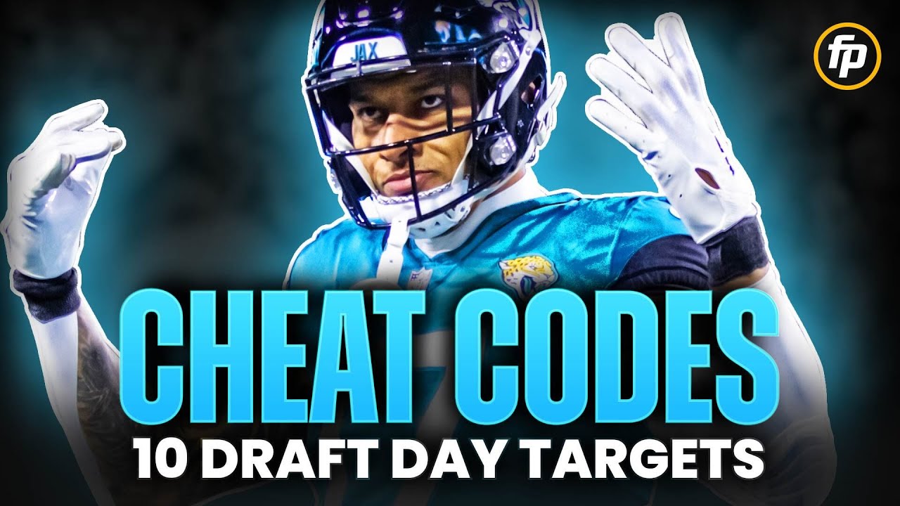 Top Ten Fantasy Football Players: Must-Haves for Your Team!