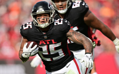 Hunter Renfrows baseball past: Discover the NFL stars old life before football.