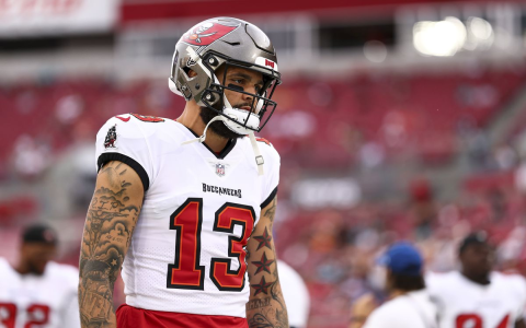 Top nfl wide receivers: Whos leading the league in 2023 and how to pick the best for your fantasy team?