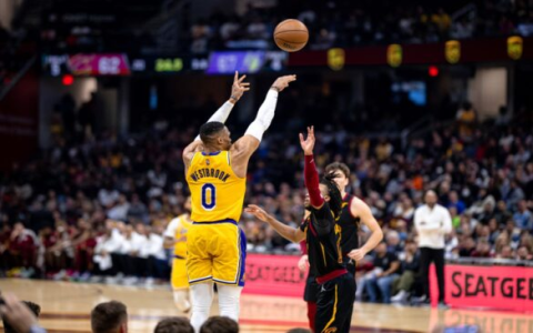 Who should i draft for fantasy basketball? Pro strategies for the best players!