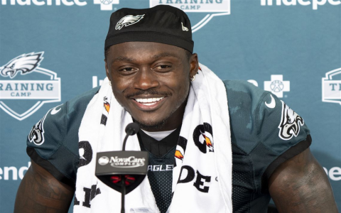 Players to Draft Fantasy Football: Top Picks and Sleepers You Need to Know About for Your League!