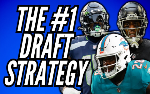 Fantasy Football Top 300 Rankings and analysis for a winning draft. (Pro tips)