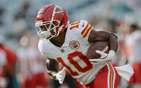 Rank Fantasy Football Like a Pro: Easy-to-Follow Guide!