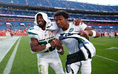 Fantasy Football 2024 Draft Rankings: Top Picks & Sleepers!