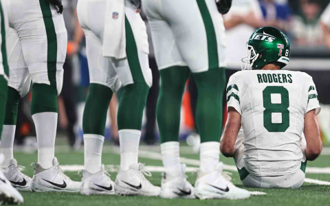 Aaron Rodgers Playing Today? Check Here for the Latest Game Day News!