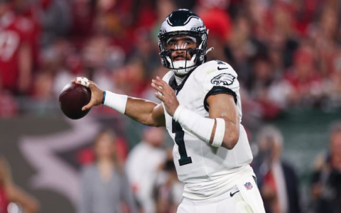 2024 Fantasy Football Player Rankings: Whos Hot and Whos Not (Top Players Guide)