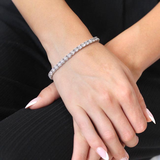Why choose antique tennis bracelet its elegant value last decades beauty