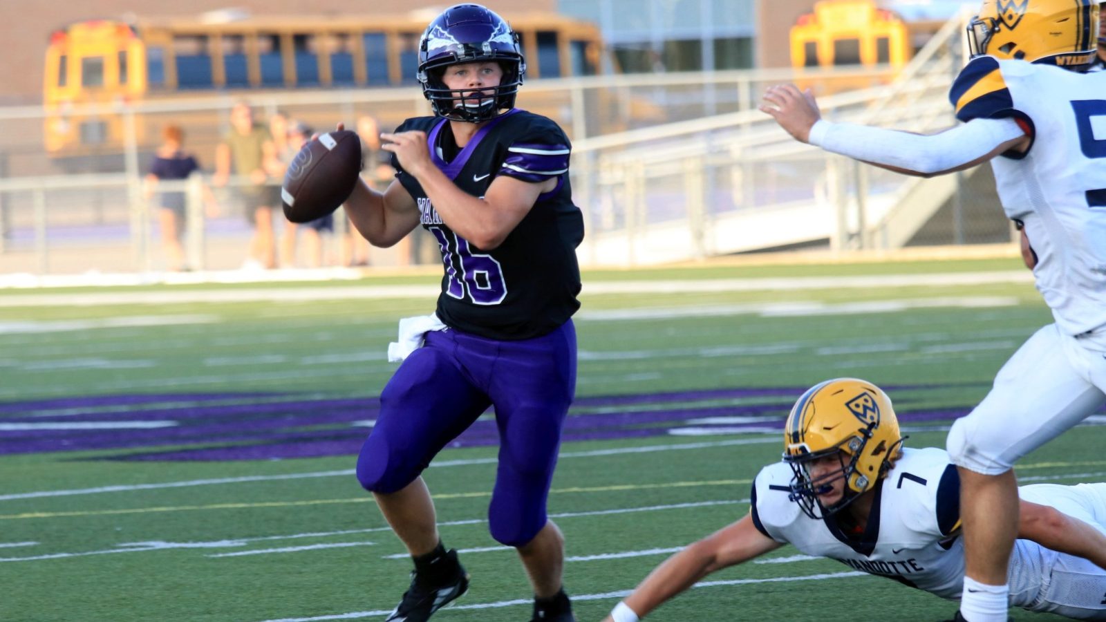 Game updates for Woodhaven High School Football? Scores and highlights.