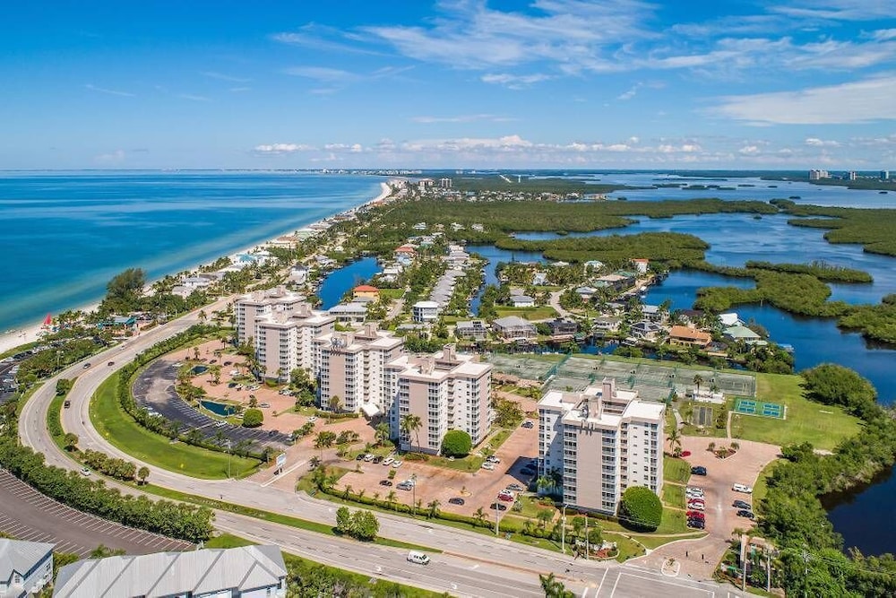 Bonita Springs Beach and Tennis Club Rentals Find Your Perfect Stay Today!