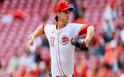 Fantasy Baseball Sleeper Starting Pitchers 2025 How to Spot Easy Advice