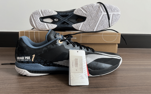 Badminton Shoes vs Tennis Shoes Which Grip Is Better for Fast Moves